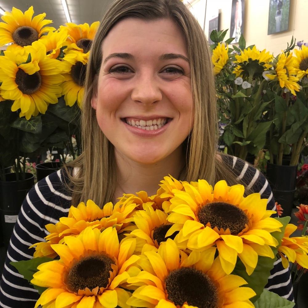 Meet your Posher, Ally